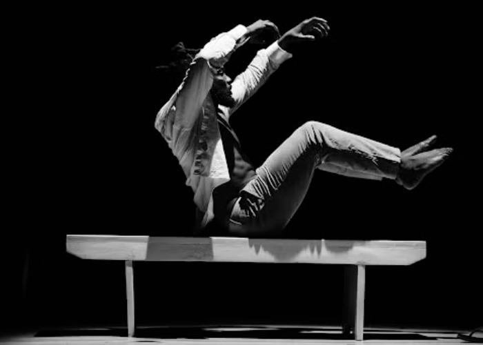 Beyond Crisis – Les Larmes de L_Ocean_ by Daudet Grazai at the EANT Festival 2022. Photo by Leslie Akanyonyi Beyond Crisis - Les Larmes de L_Ocean_ by Daudet Grazai at the EANT Festival 2022. Photo by Leslie Akanyonyi